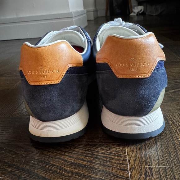 Louis Vuitton Lace Up Sneaker - Picture 4 of 7